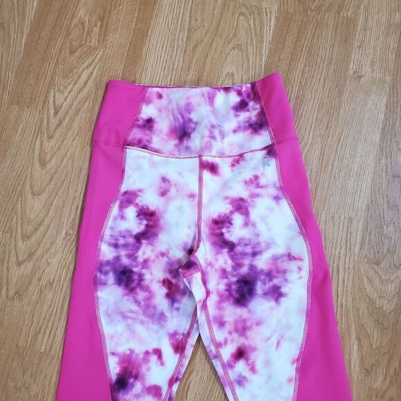 NEW! Good American 'Trippy' Tie Dye Seamed Leggings - size 1 (Small) in Pink - Picture 3 of 13